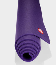 Load image into Gallery viewer, Manduka Mats PRO Solid 71 inch Black Magic