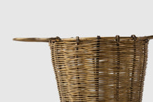 Load image into Gallery viewer, Woven Brass Tea Strainer